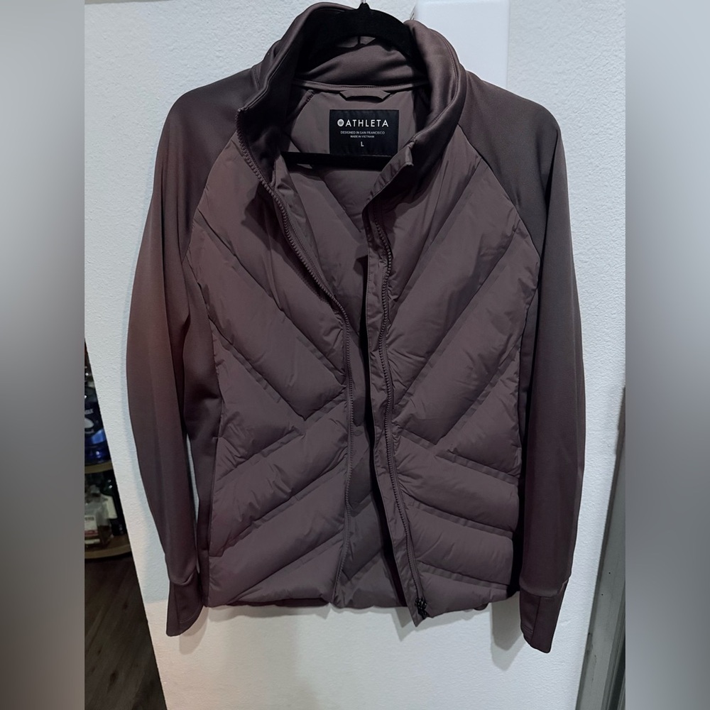 Athleta Women's Plum Puffer Jacket